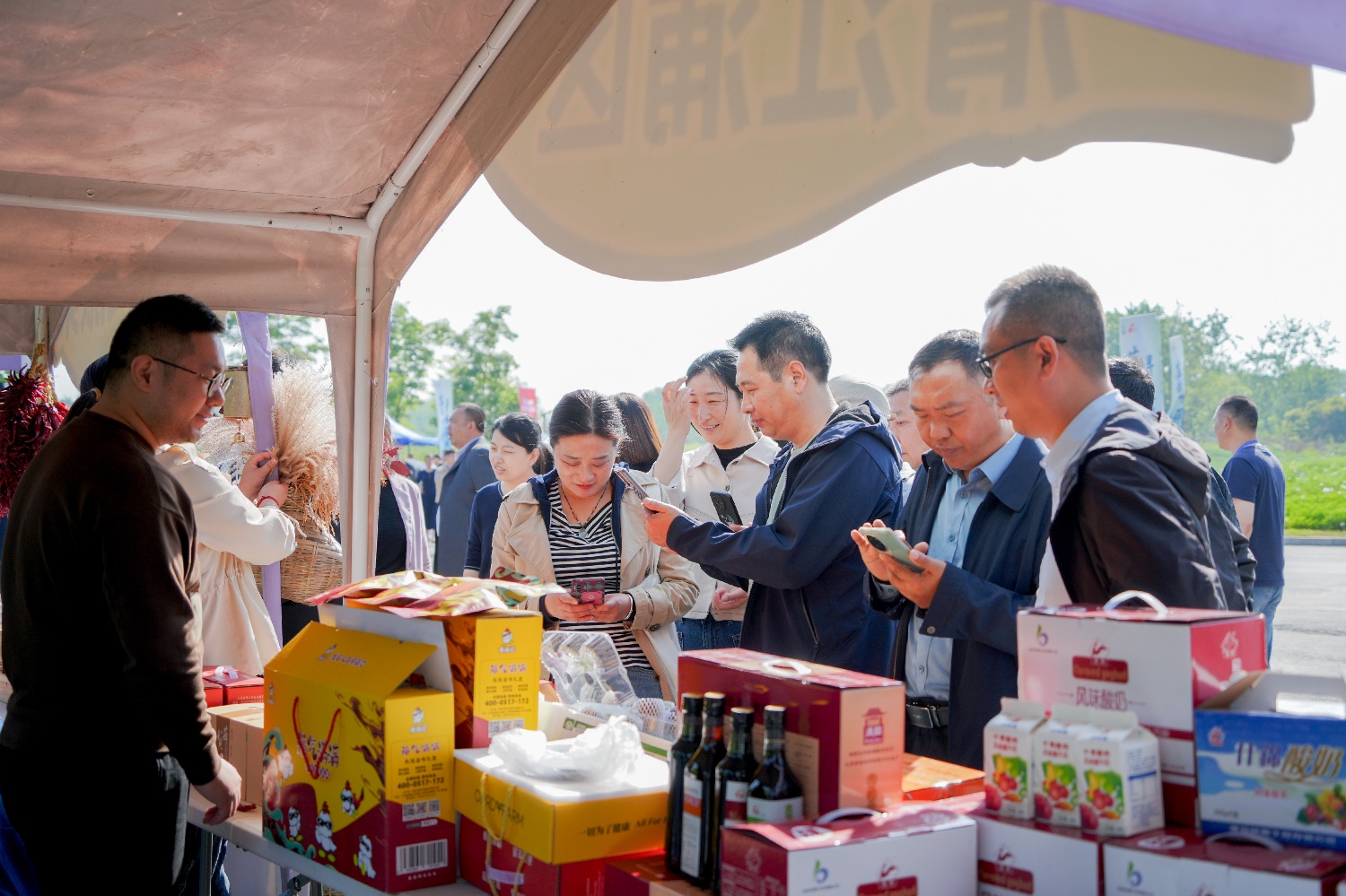 1714464879602305.jpg 助農圖_副本.jpg