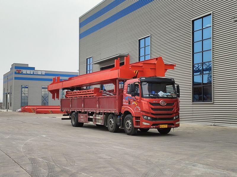 2臺(tái)電動(dòng)葫蘆門式起重機(jī) MHxh10t—13m 發(fā)往河南焦作交付客戶使用。